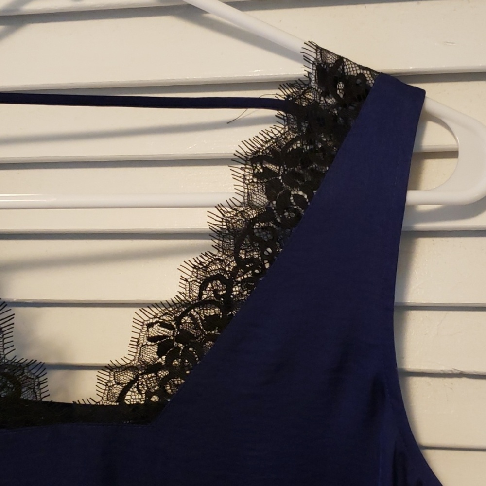 Lace tank - Picture 3 of 6